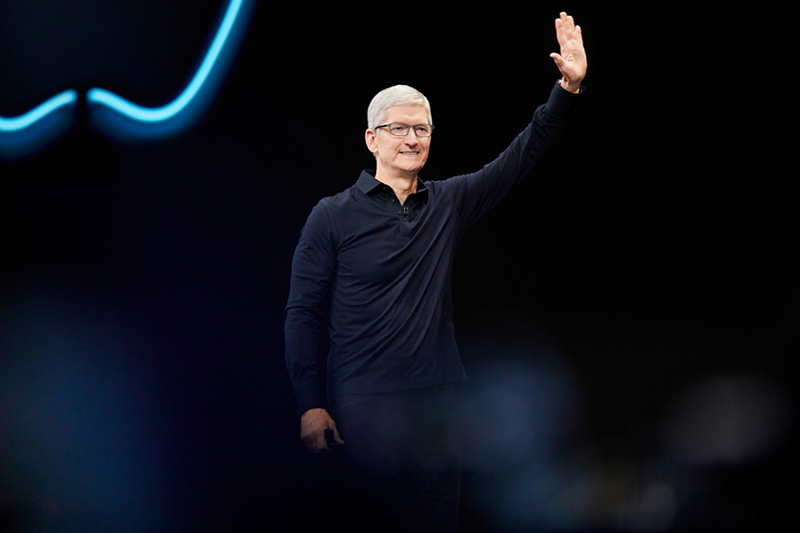Apple CEO Tim Cook to Receive 'Champion Award' for His Ongoing Commitment to LGBTQ Rights 1