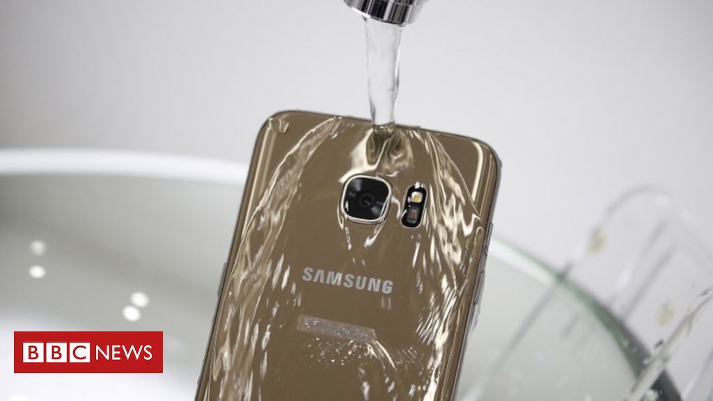 Samsung sued over water-resistant phone claims