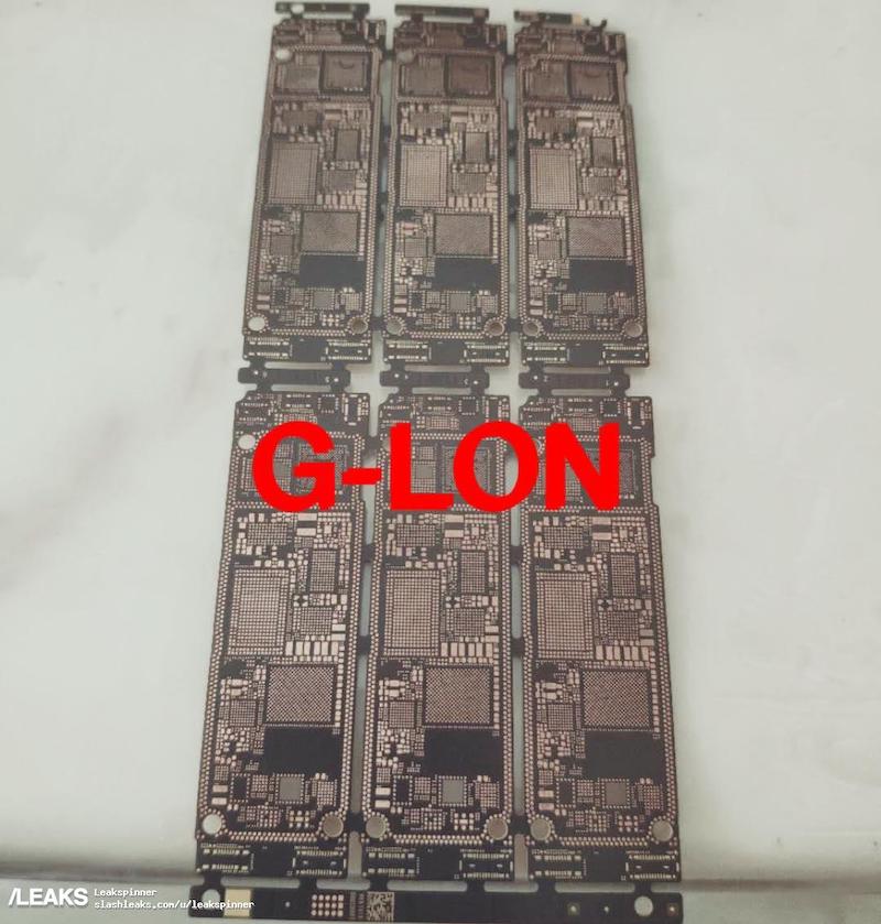 Leaked Photos of Alleged 2019 iPhone Logic Board Surface 1