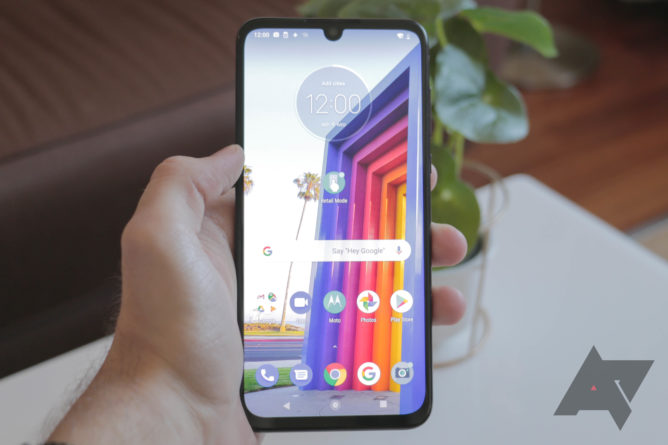 The Motorola One Zoom is a total show off with four rear cameras and a glowing batwing 1