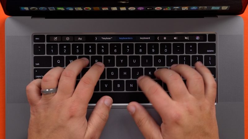 Hands-On With Apple's New 16-Inch MacBook Pro 4