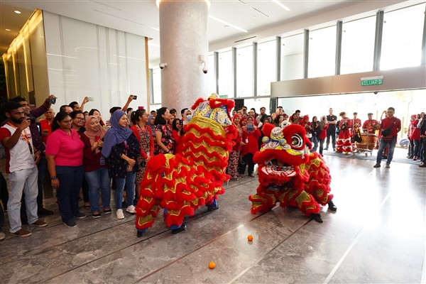 Celcom ushers in Abundance and Prosperity during Chinese New Year 2020 1