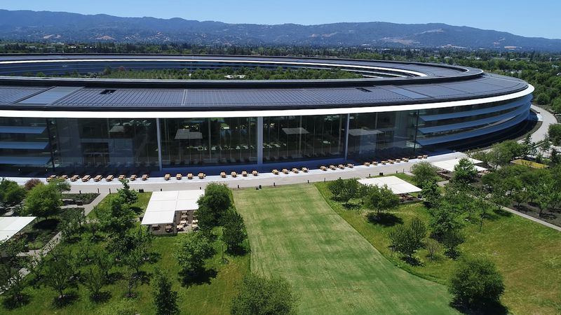 Apple to Continue Paying Contract Workers While Campuses Are Shuttered 1