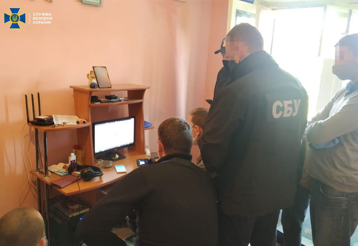 Ukrainian Police Arrest Hacker Who Tried Selling Billions of Stolen Records 1